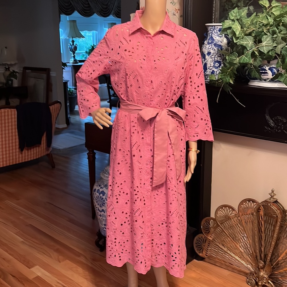 D. Exterior eyelet dress